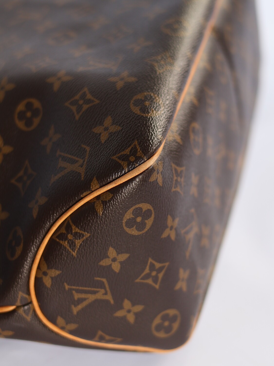 LOUIS VUITTON HOBO BAG