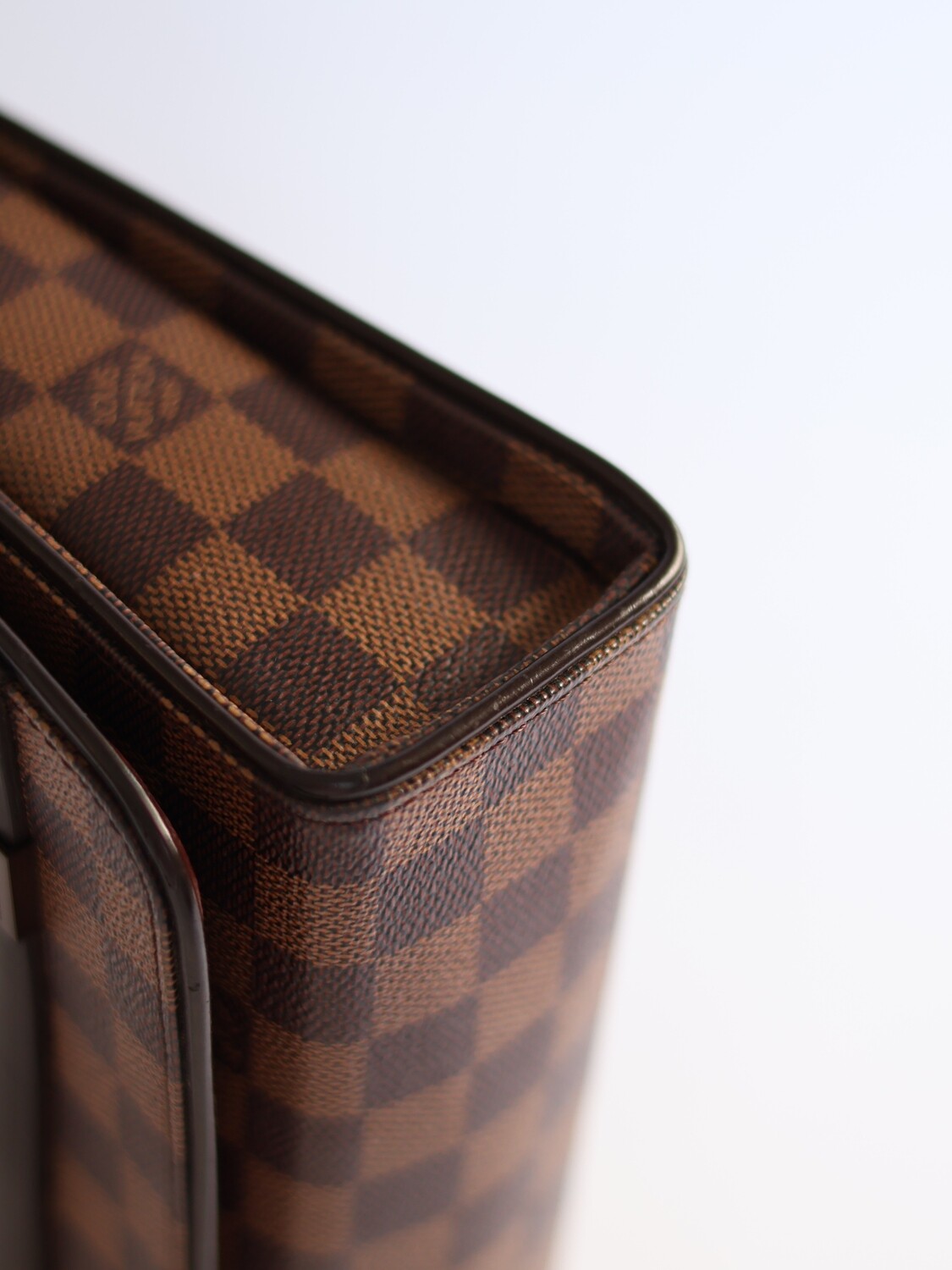 LOUIS VUITTON BAGUETTE BAG