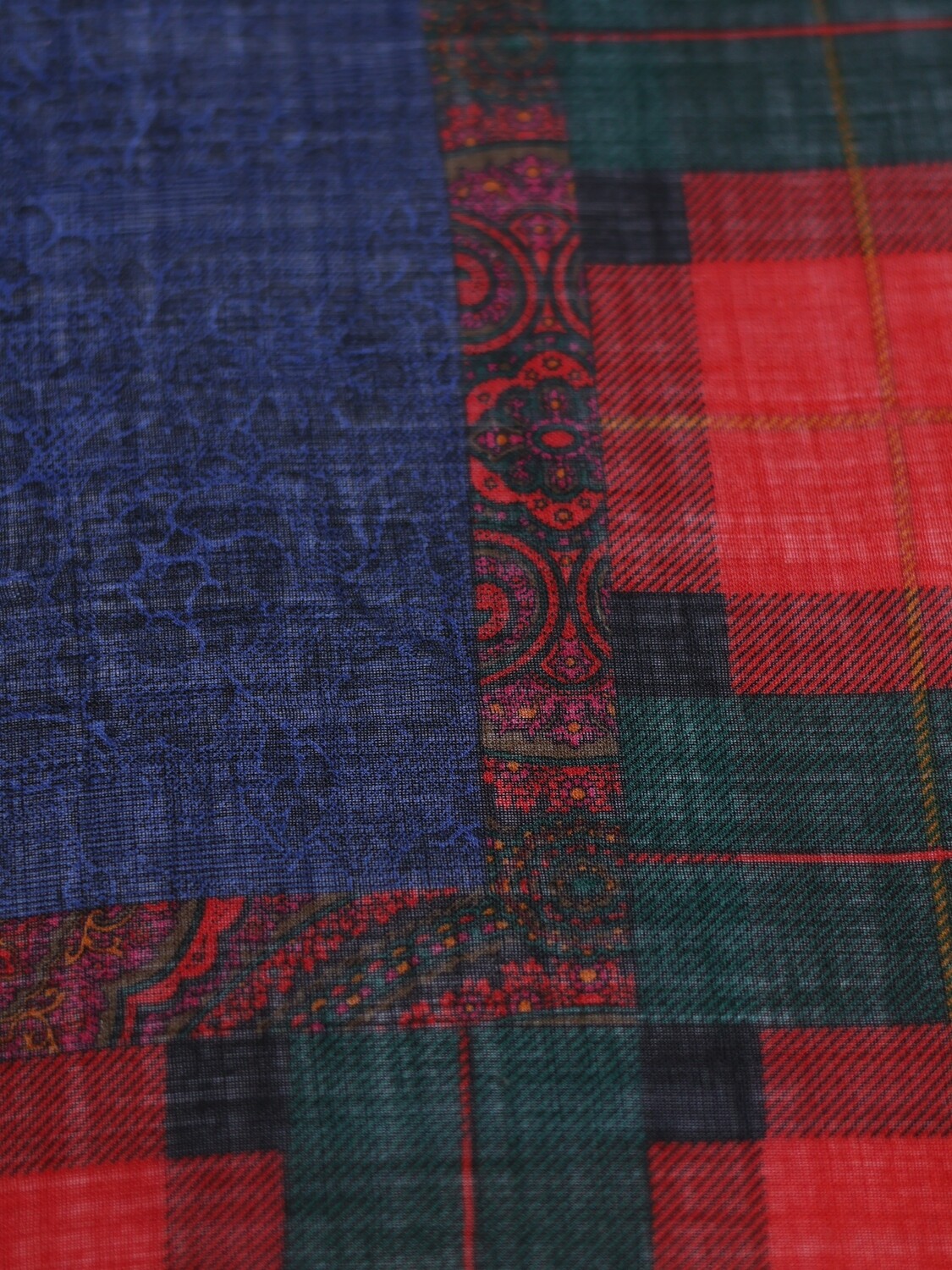 CHRISTIAN DIOR WOOL SCARF