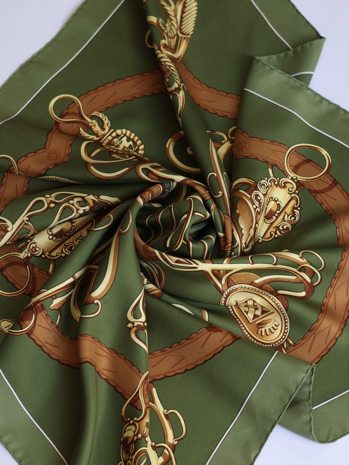 HERMÈS PROFILÉ SCARF