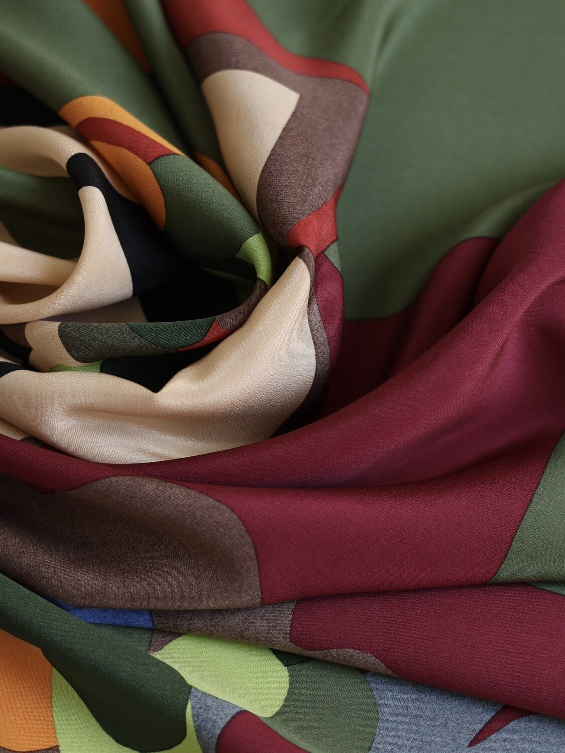 YVES SAINT LAURENT AUTUMN SCARF