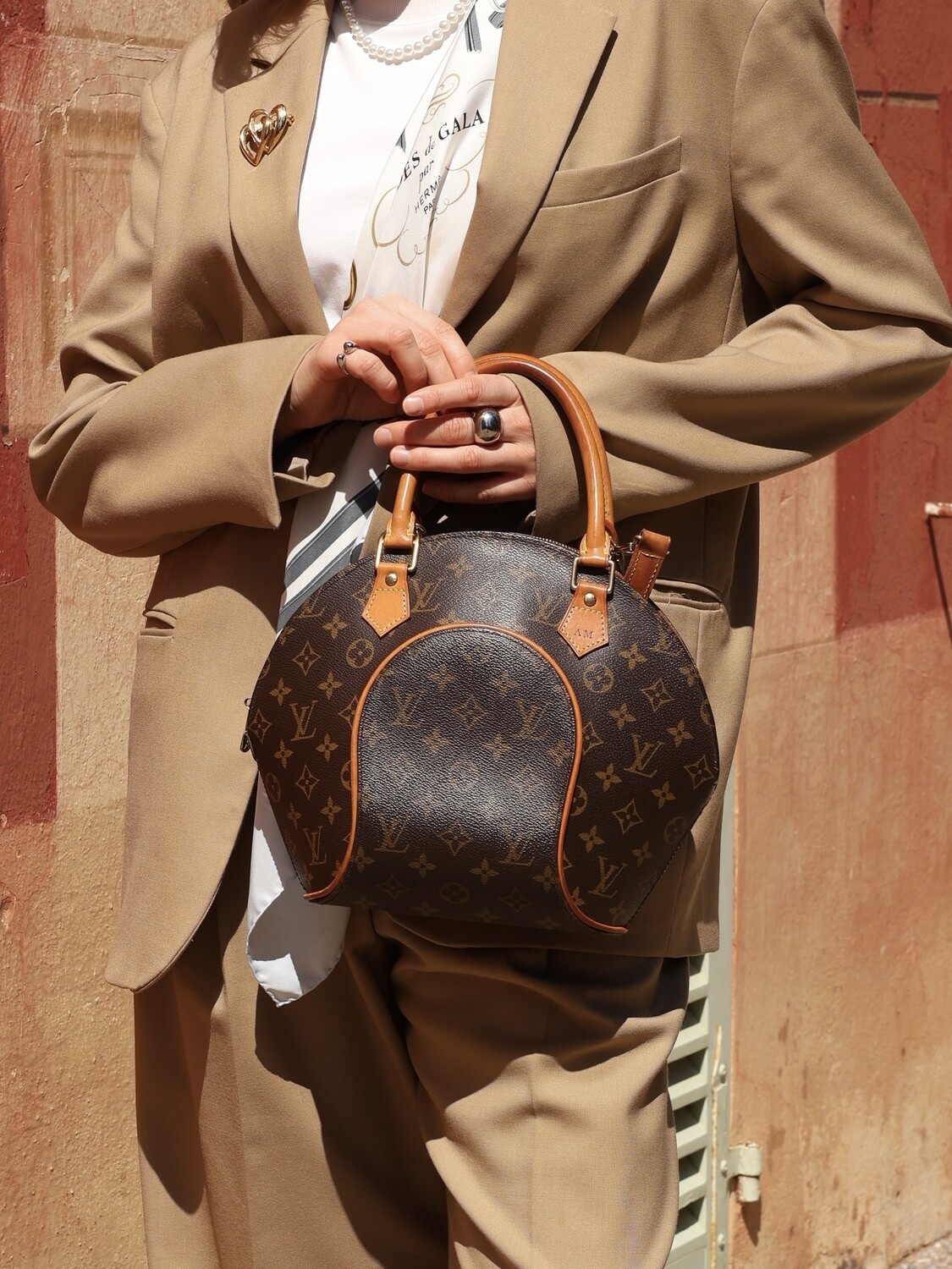 LOUIS VUITTON ELLIPSE BAG