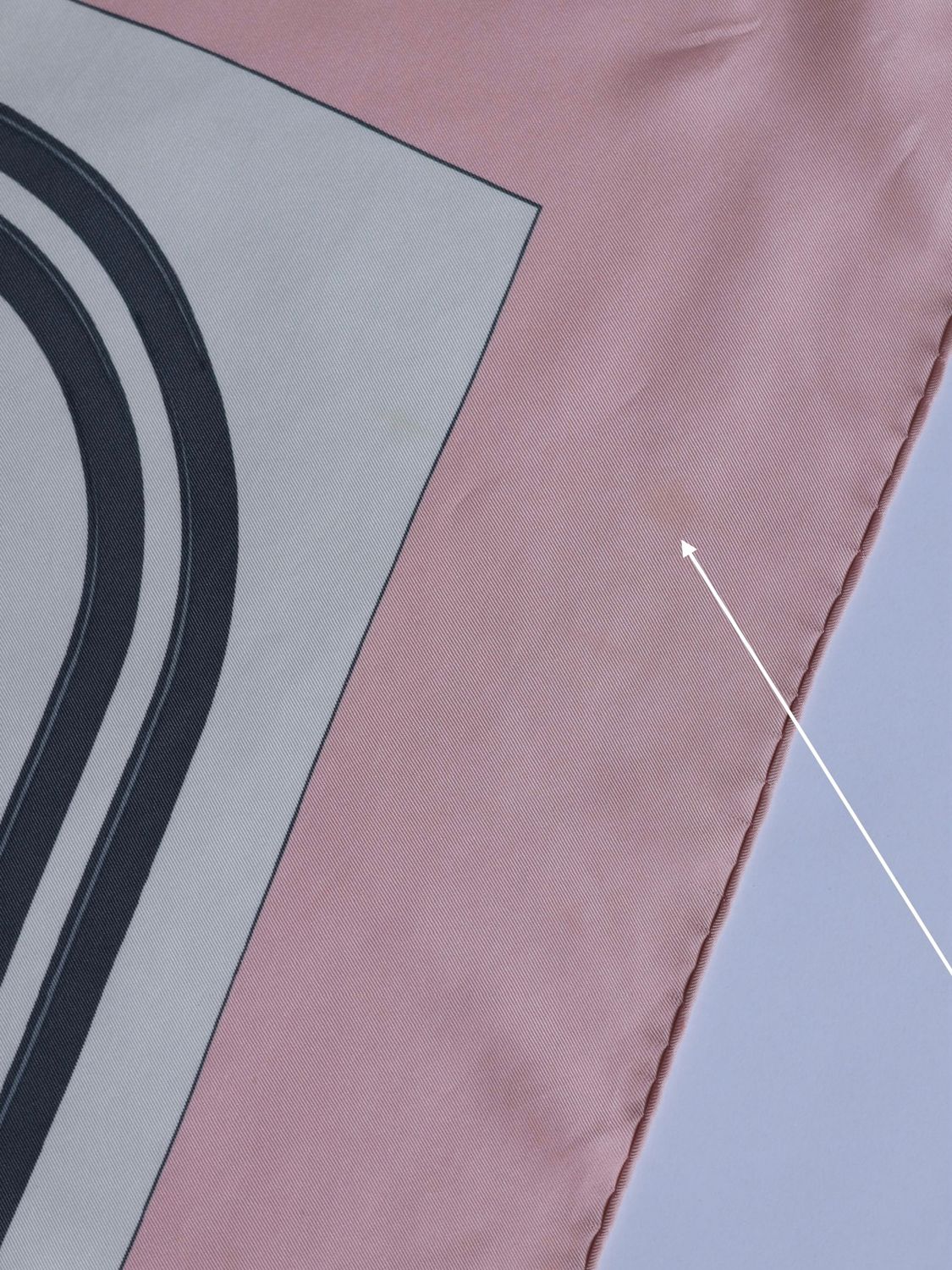 HERMÈS BRIDES DE GALA PINK SCARF