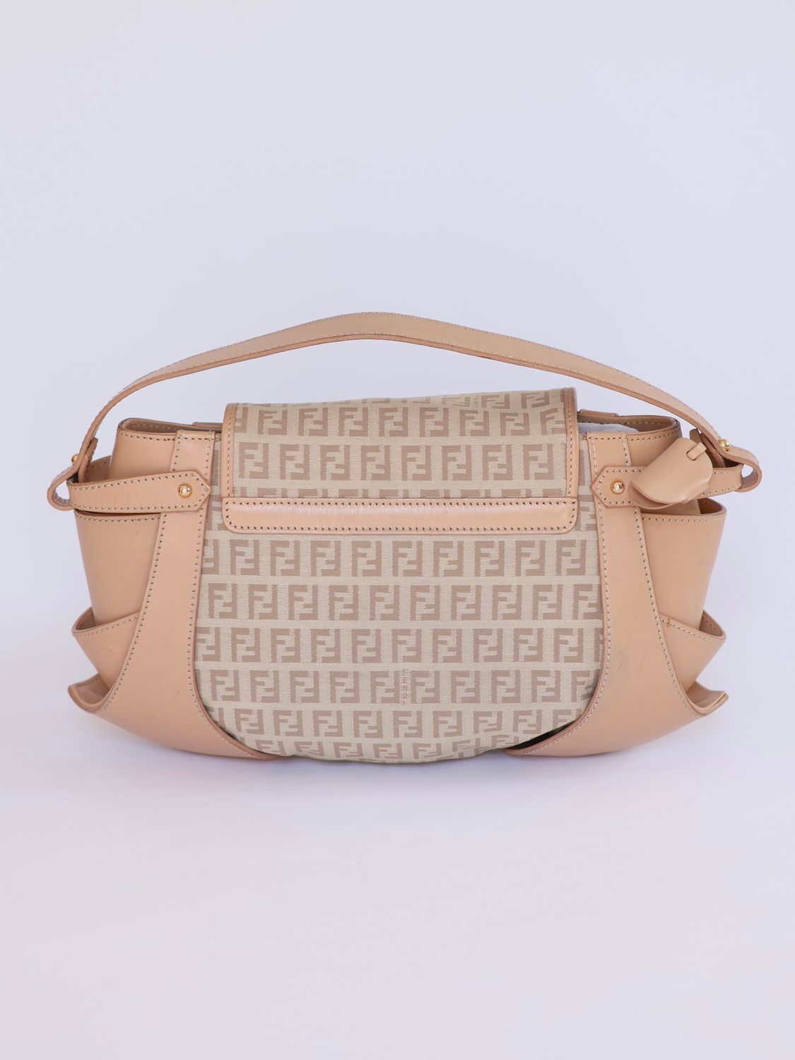 FENDI TUC BAGUETTE SHOULDER BAG