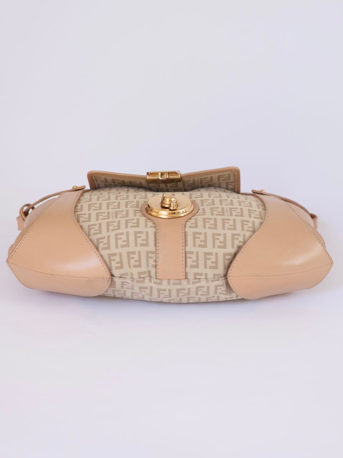 FENDI TUC BAGUETTE SHOULDER BAG