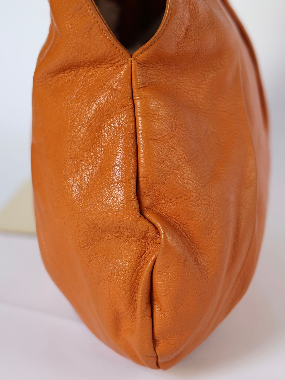 USED SHOULDER BAG