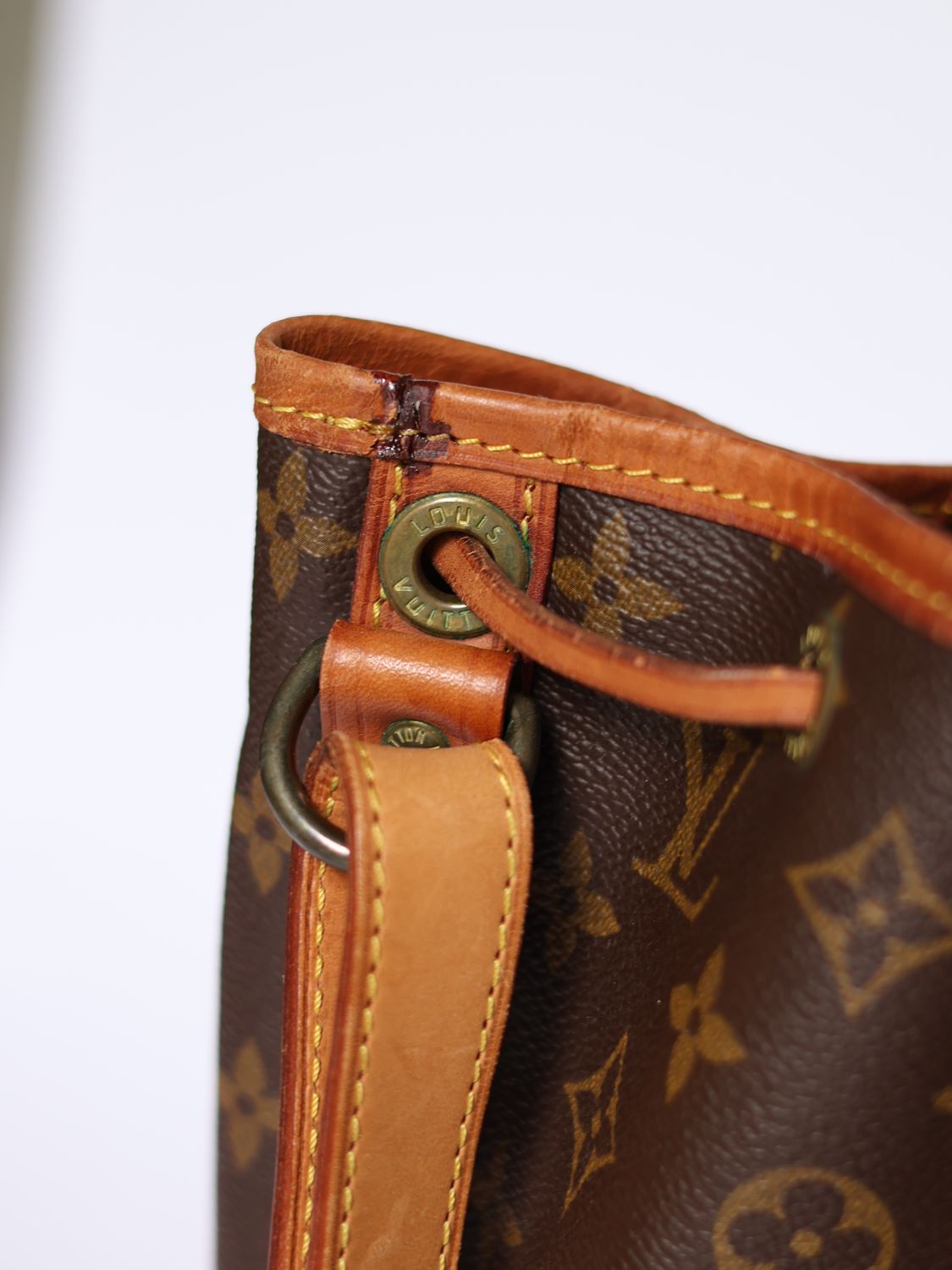 LOUIS VUITTON PETIT NOE BAG