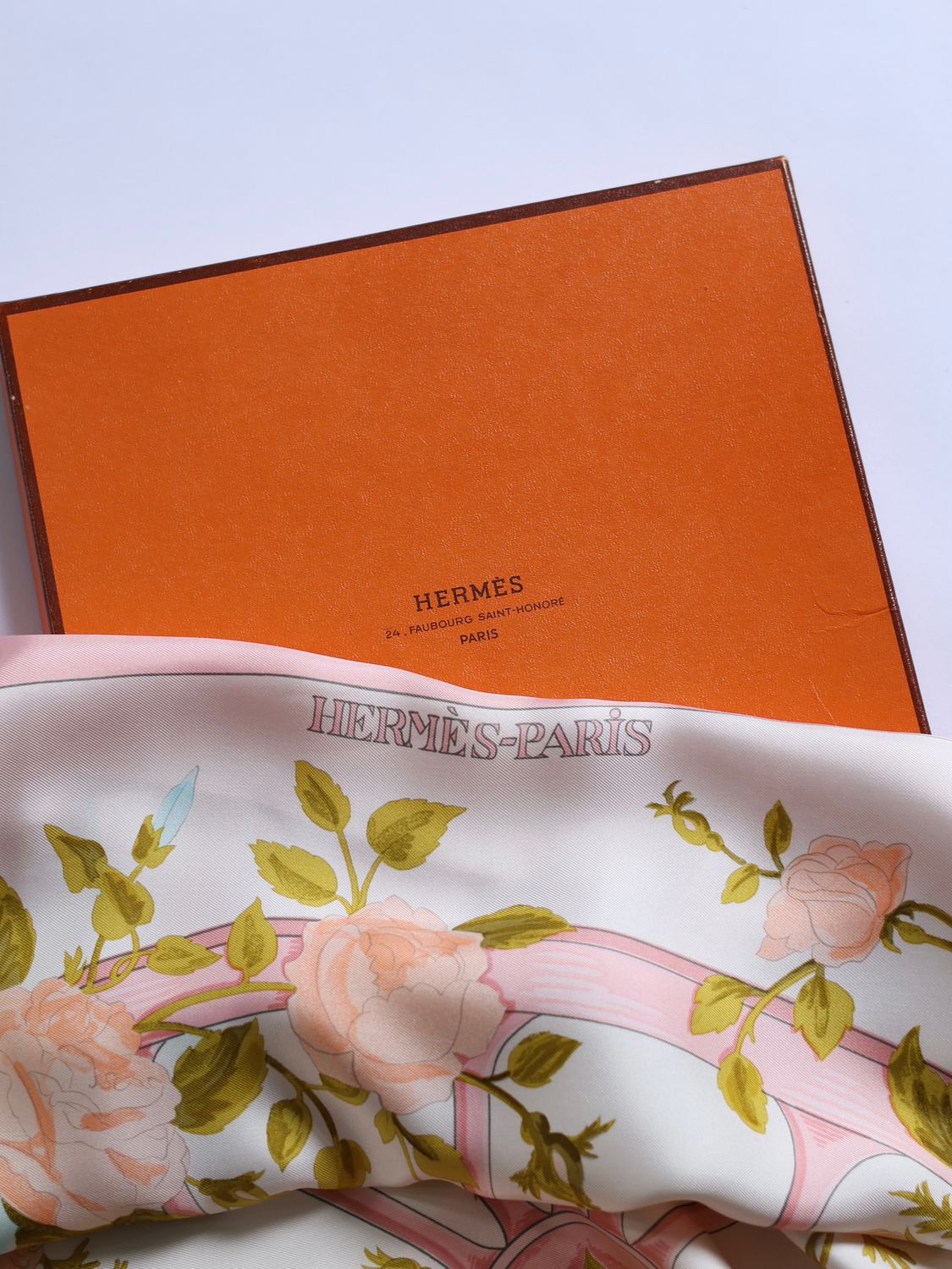 HERMÈS ROMANTIQUE SCARF