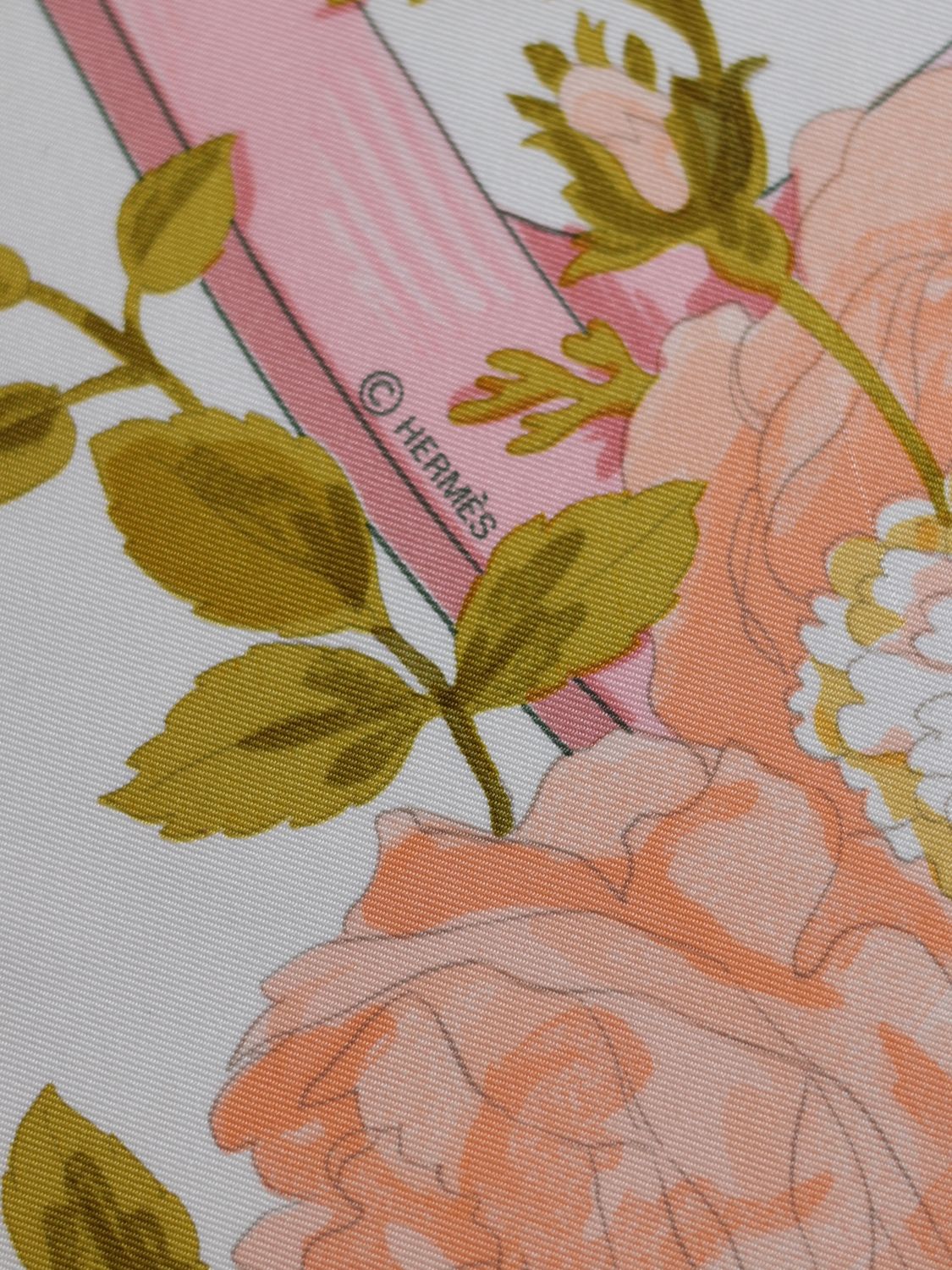 HERMÈS ROMANTIQUE SCARF