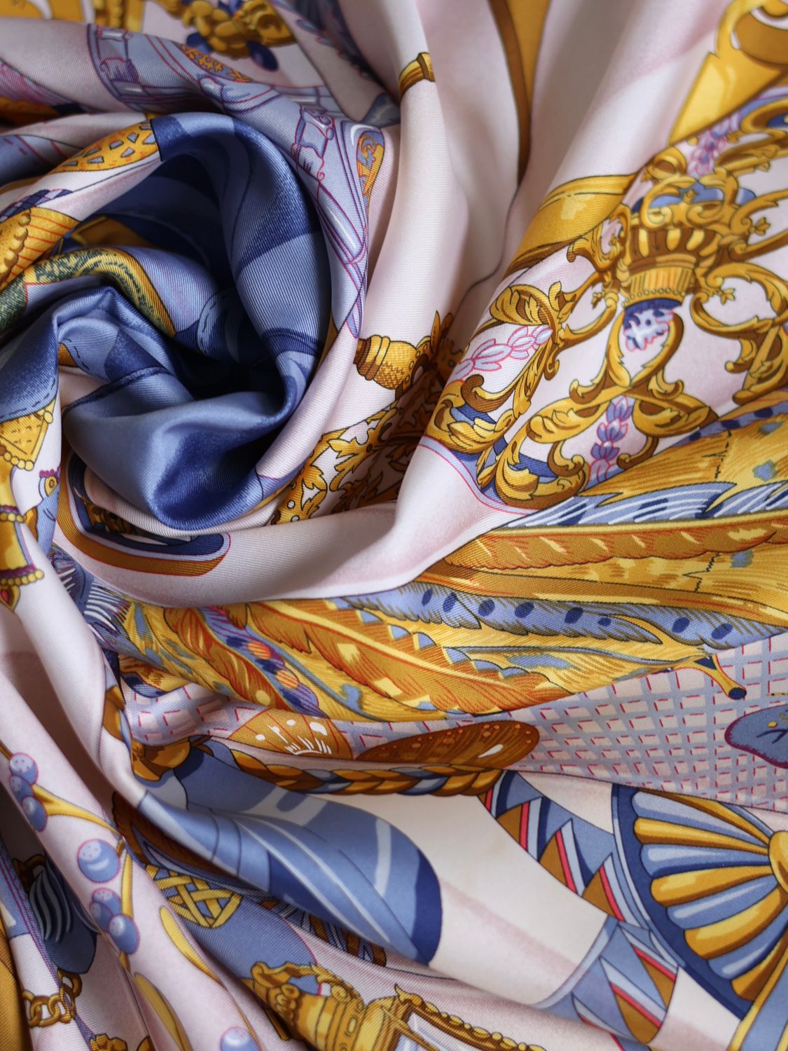 HERMÈS SOLEIL DE SOIE SCARF