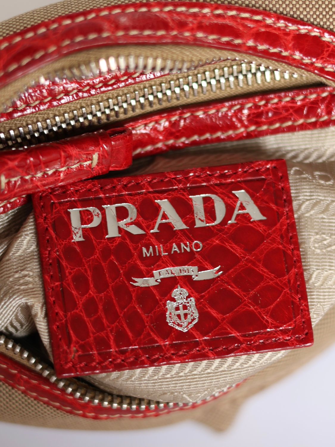 PRADA BAGUETTE SHOULDER BAG