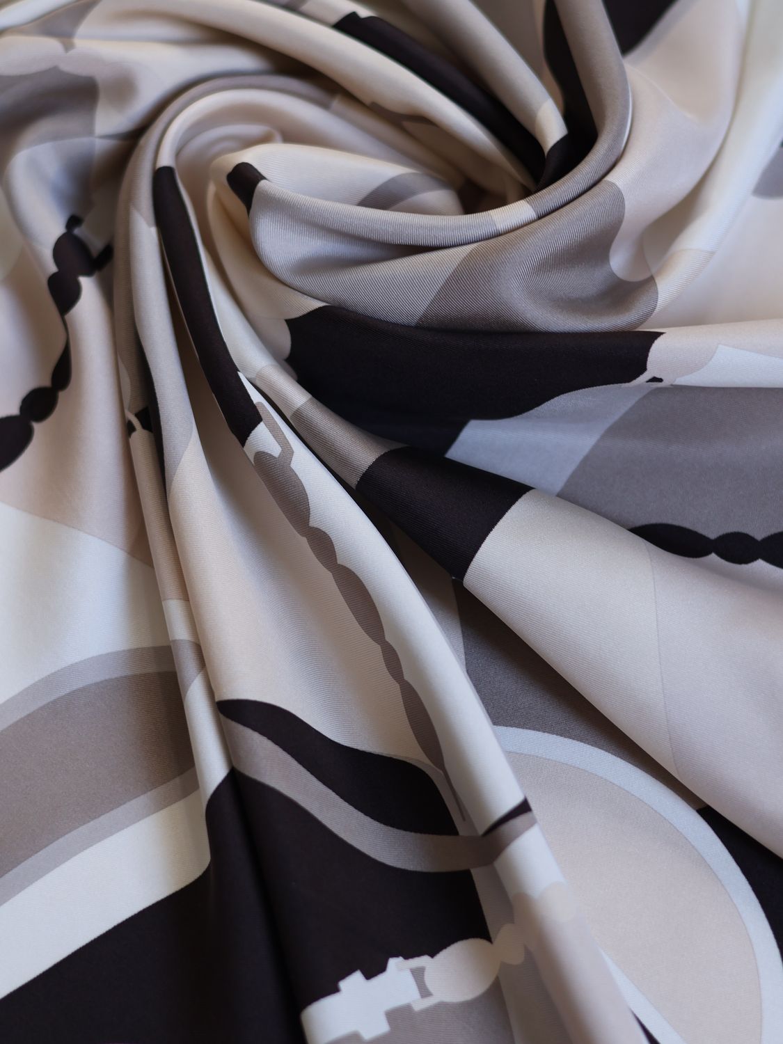 DIOR GREY SILK SCARF