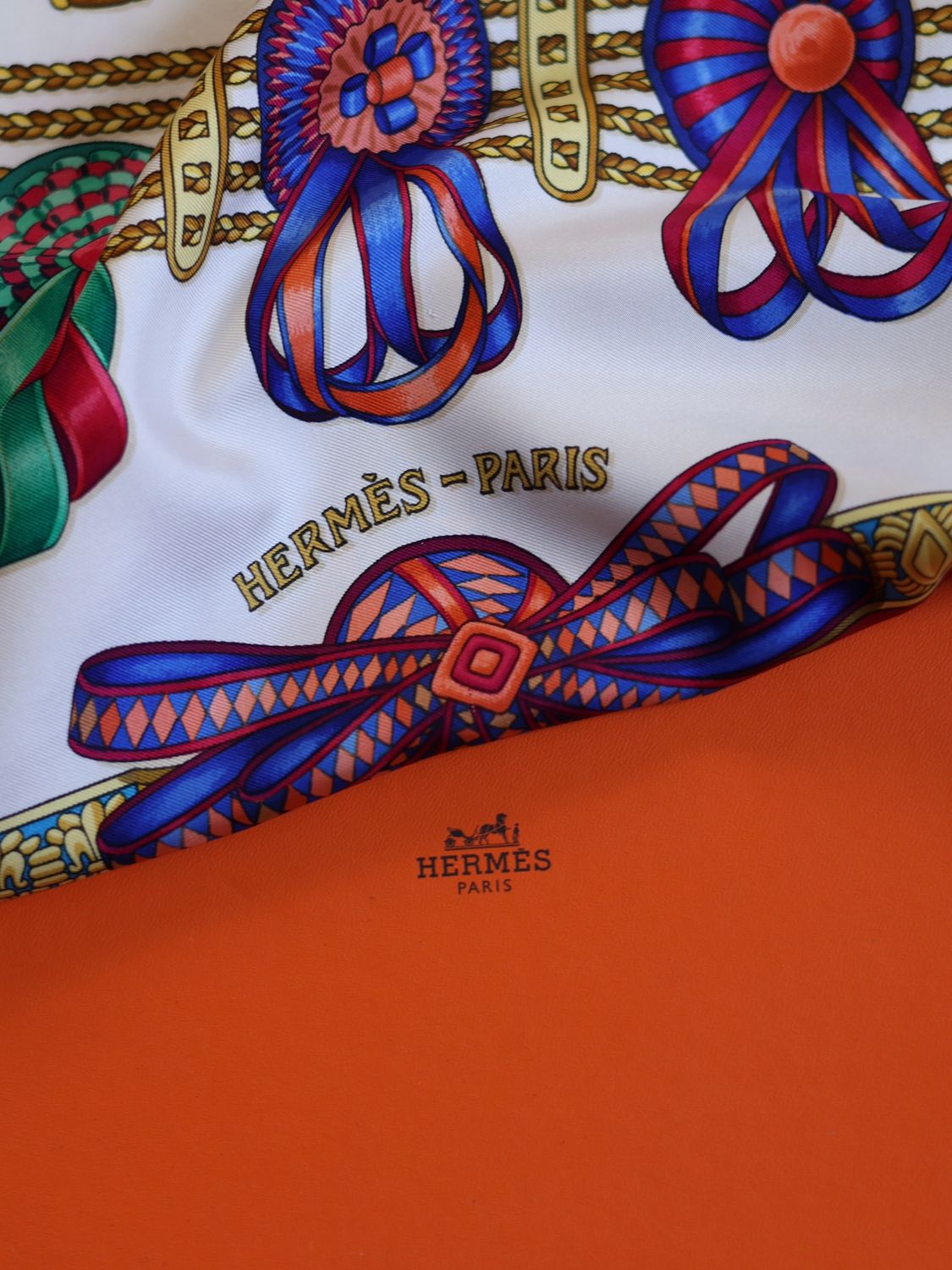 HERMÈS LES RUBANS SILK SCARF