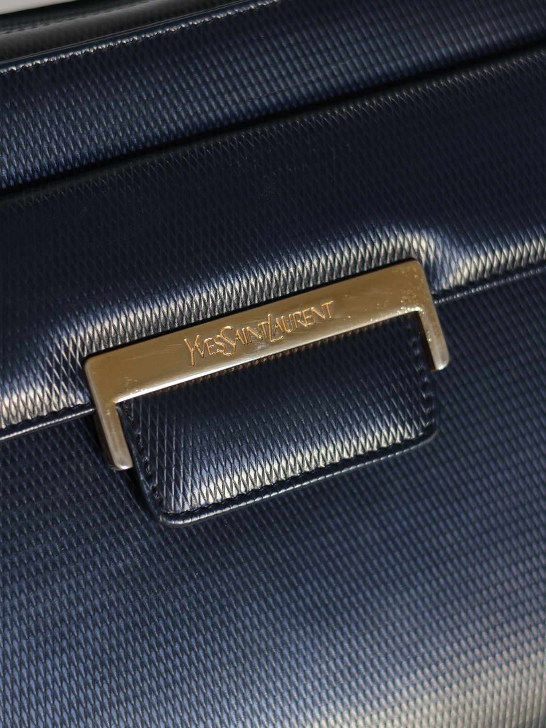 YVES SAINT LAURENT SHOULDER BAG