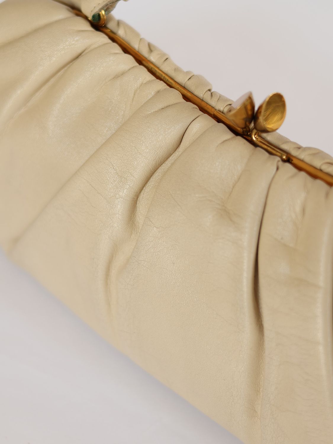 VINTAGE PUFF POUCH BAG