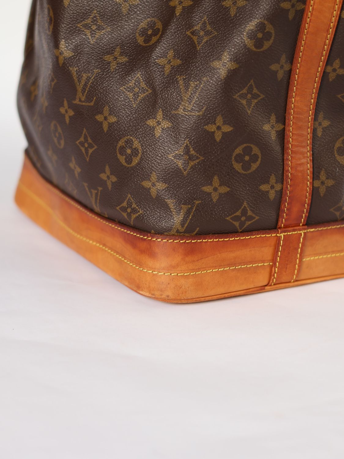 LOUIS VUITTON NOE BAG