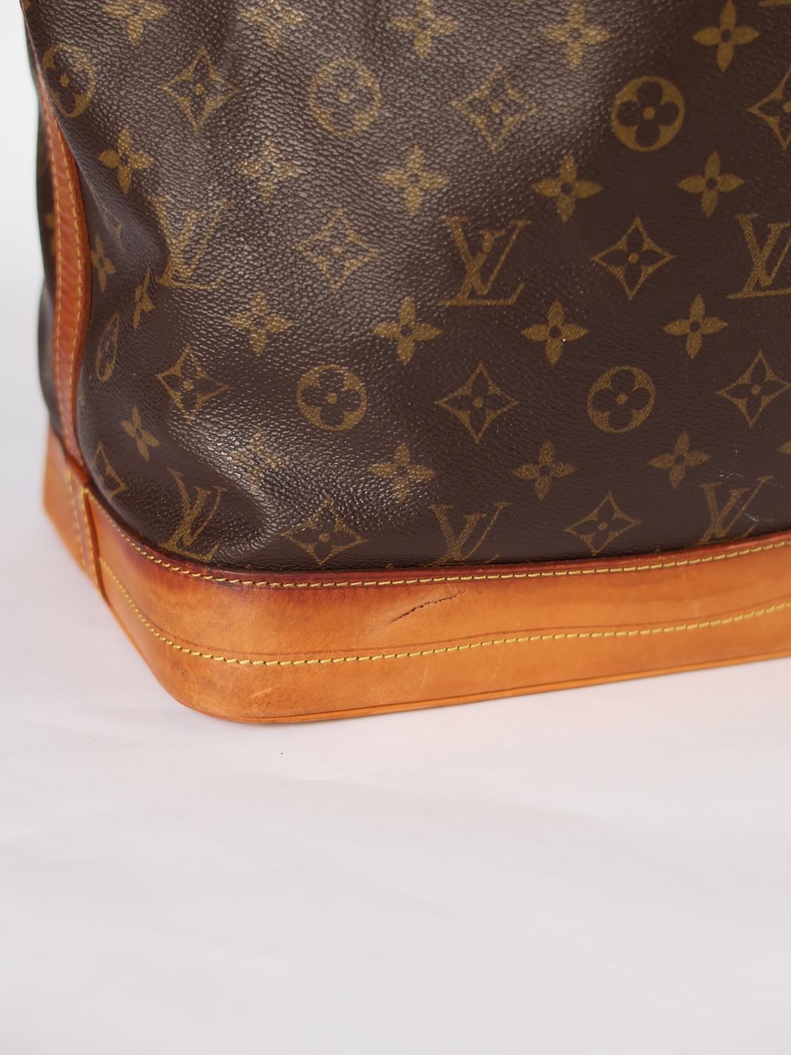 LOUIS VUITTON NOE BAG