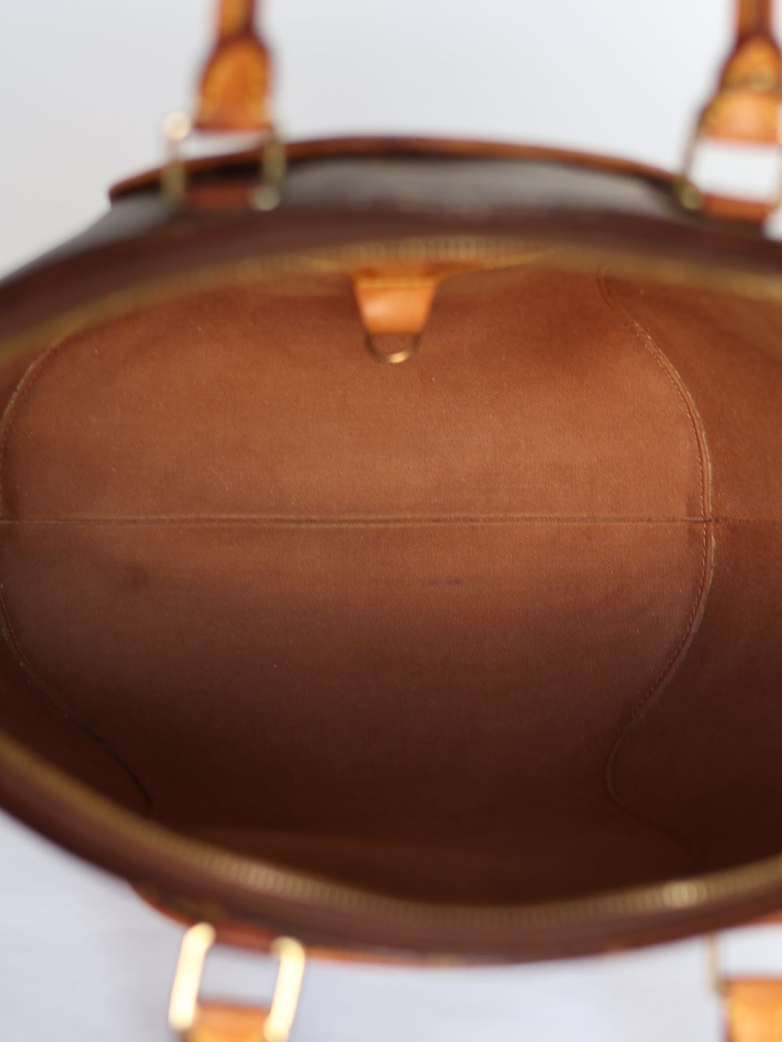 LOUIS VUITTON ELLIPSE BAG