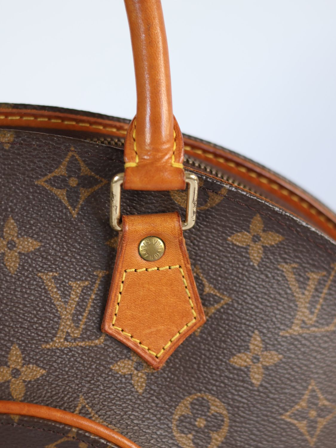 Louis Vuitton Ellipse GM Bag