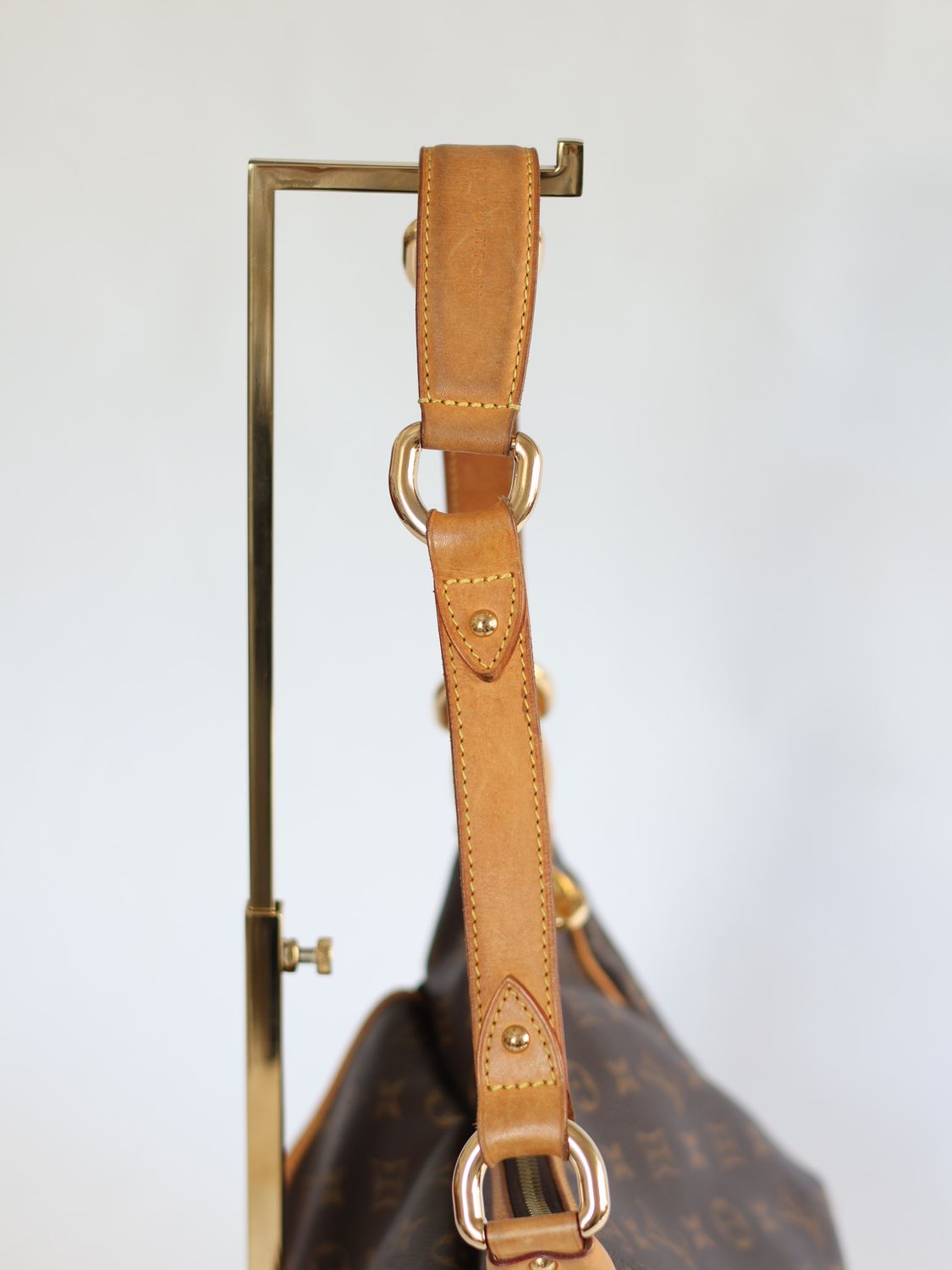 LOUIS VUITTON TIKAL BAG