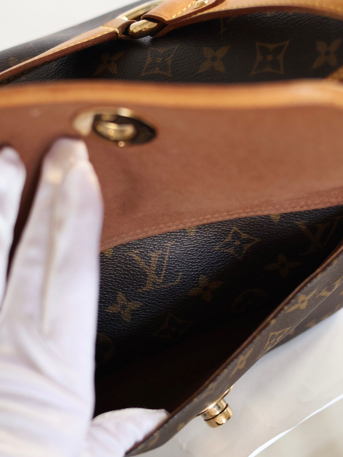 LOUIS VUITTON TIKAL BAG