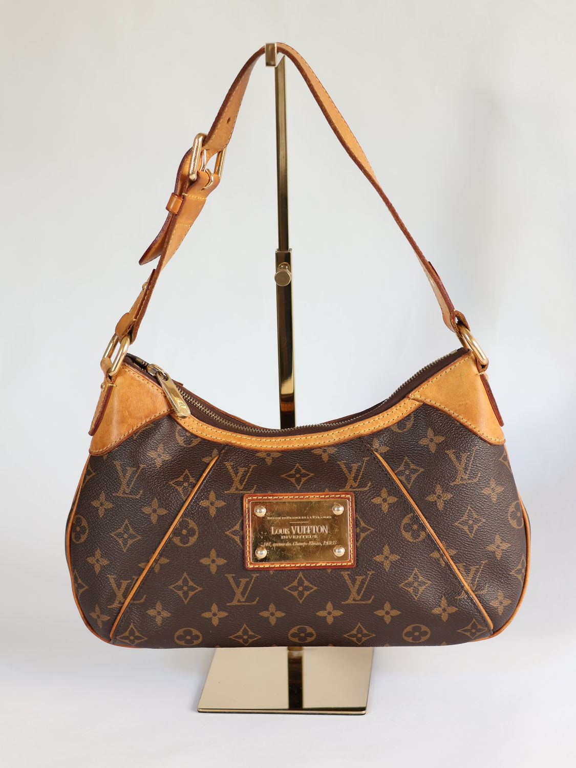 Louis Vuitton Thames PM Bag