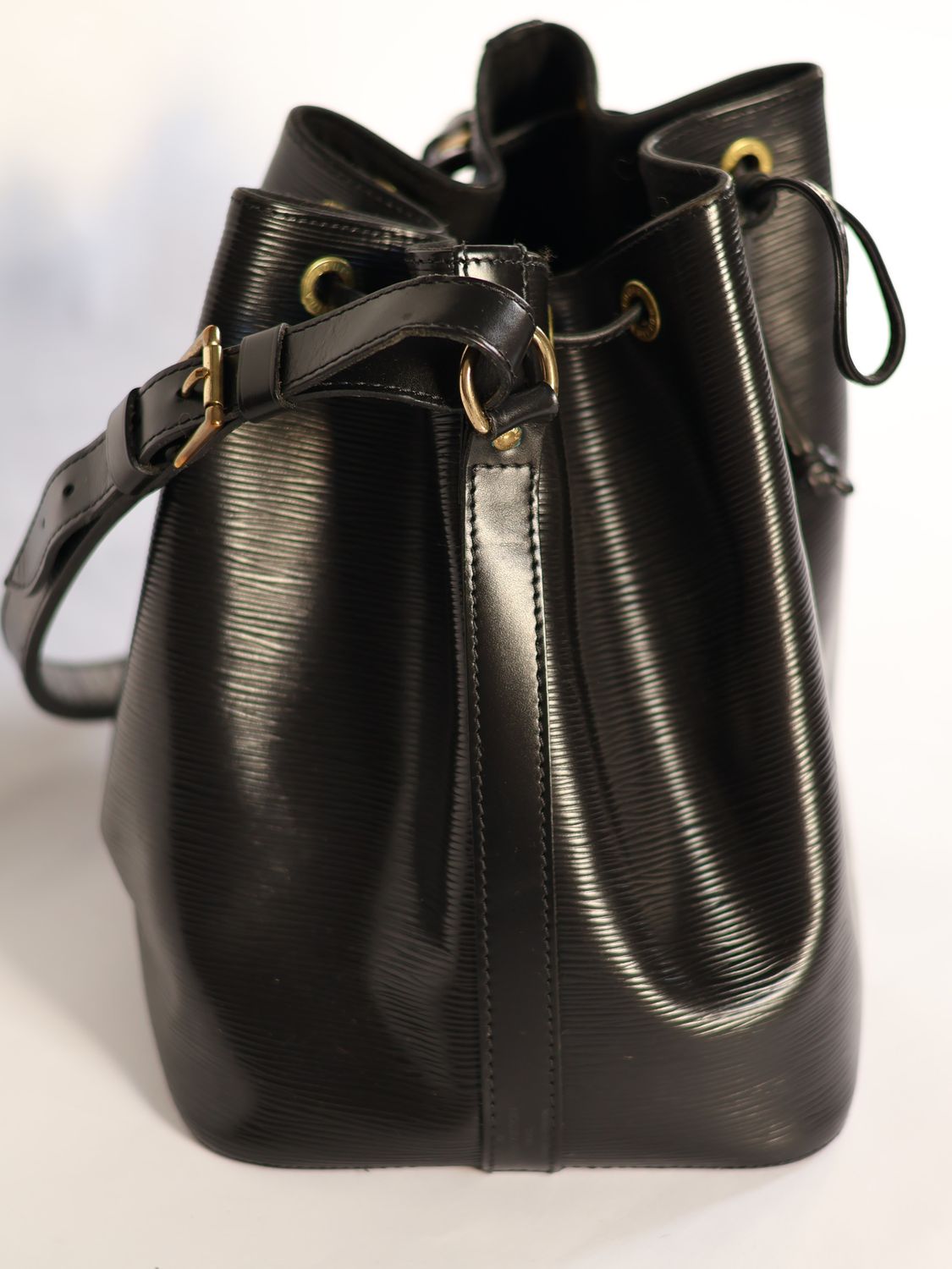 Louis Vuitton Noé Black Bag