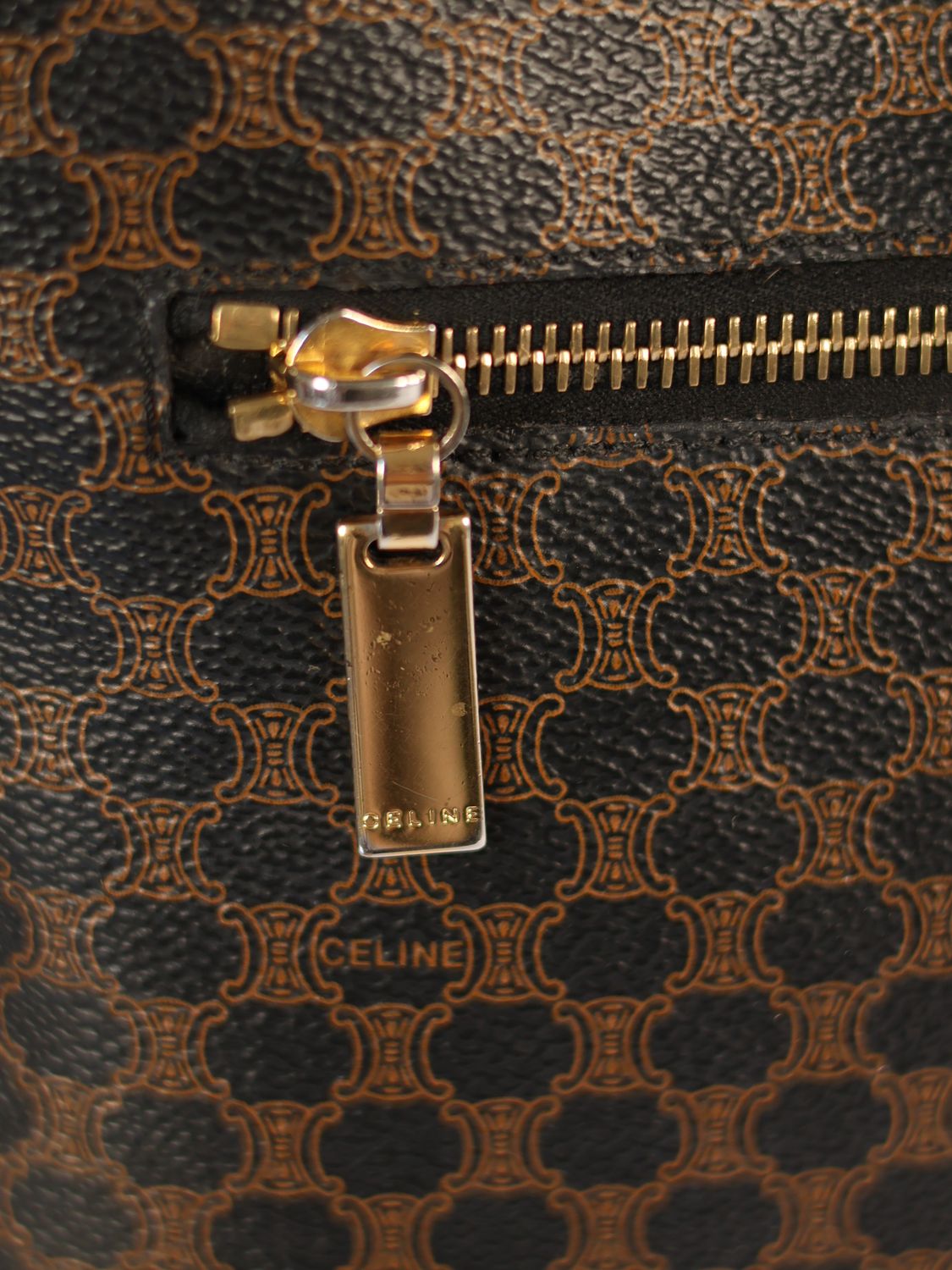 CELINE CANVAS SHOULDER BAG