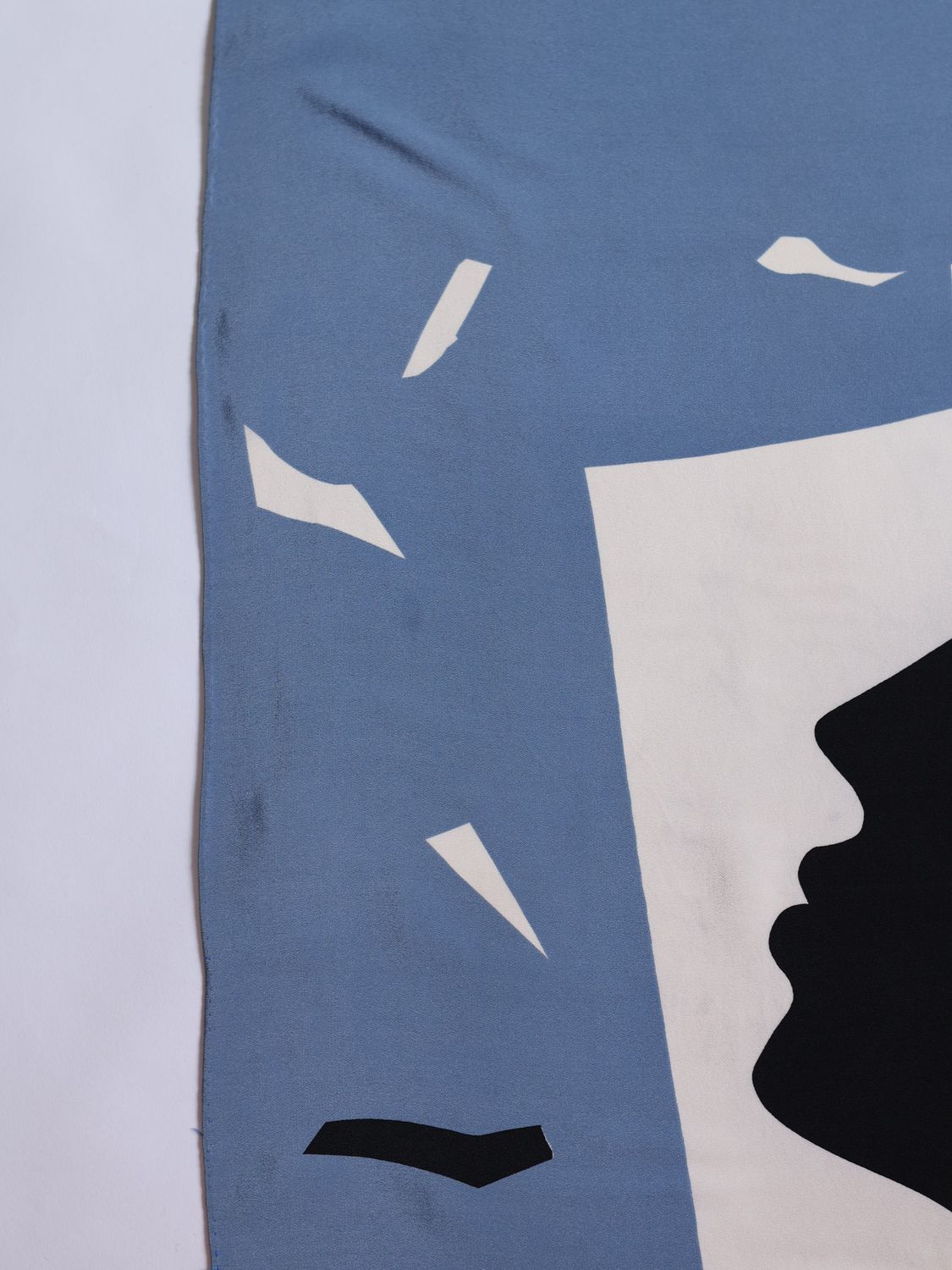 YSL L'HIVER SILK SCARF