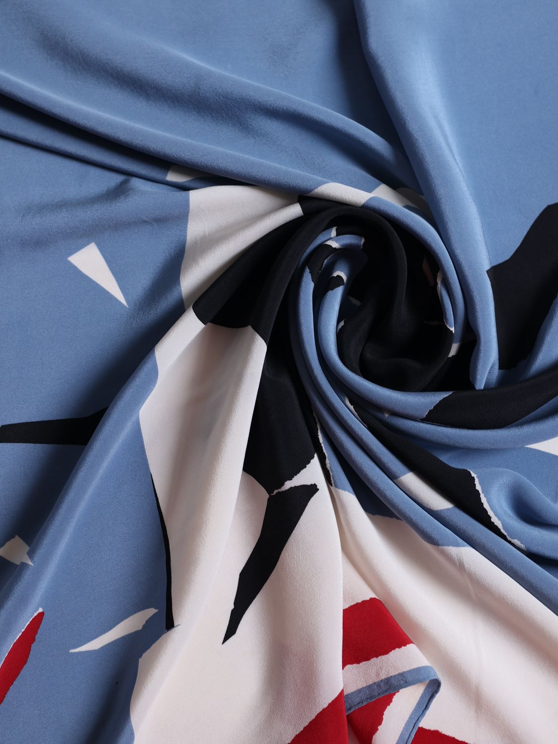 YSL L'HIVER SILK SCARF