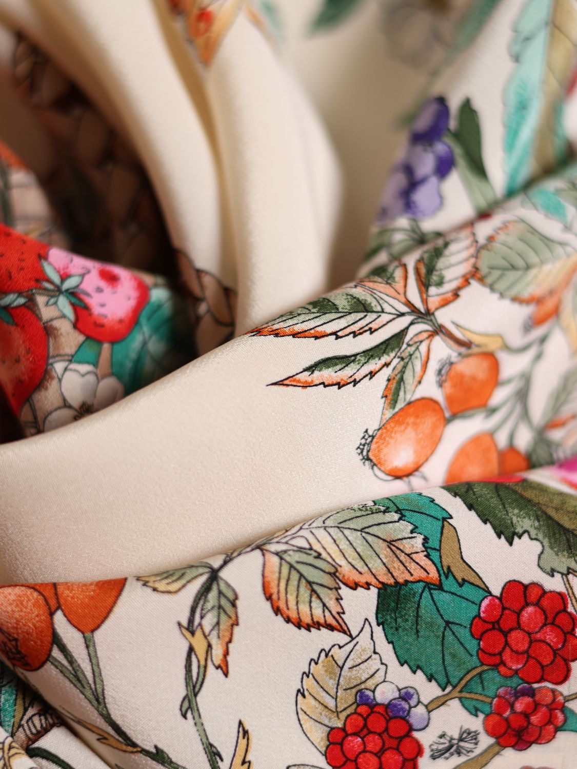 GUCCI FLORA SCARF IN GREEN