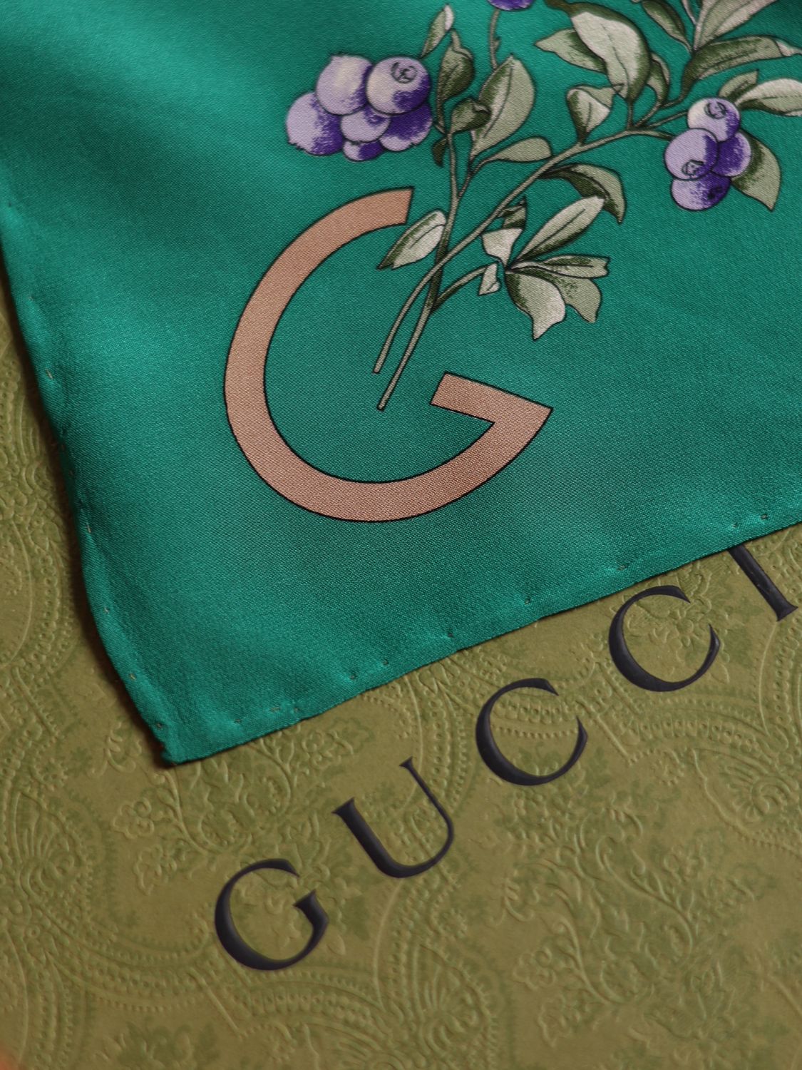 GUCCI FLORA SCARF IN GREEN