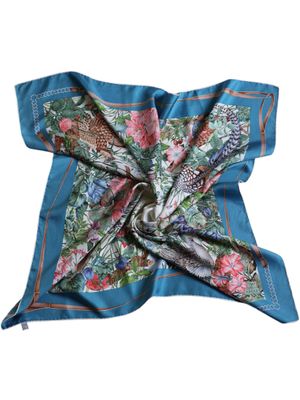 USED SILK SCARF IN LIGHT BLUE