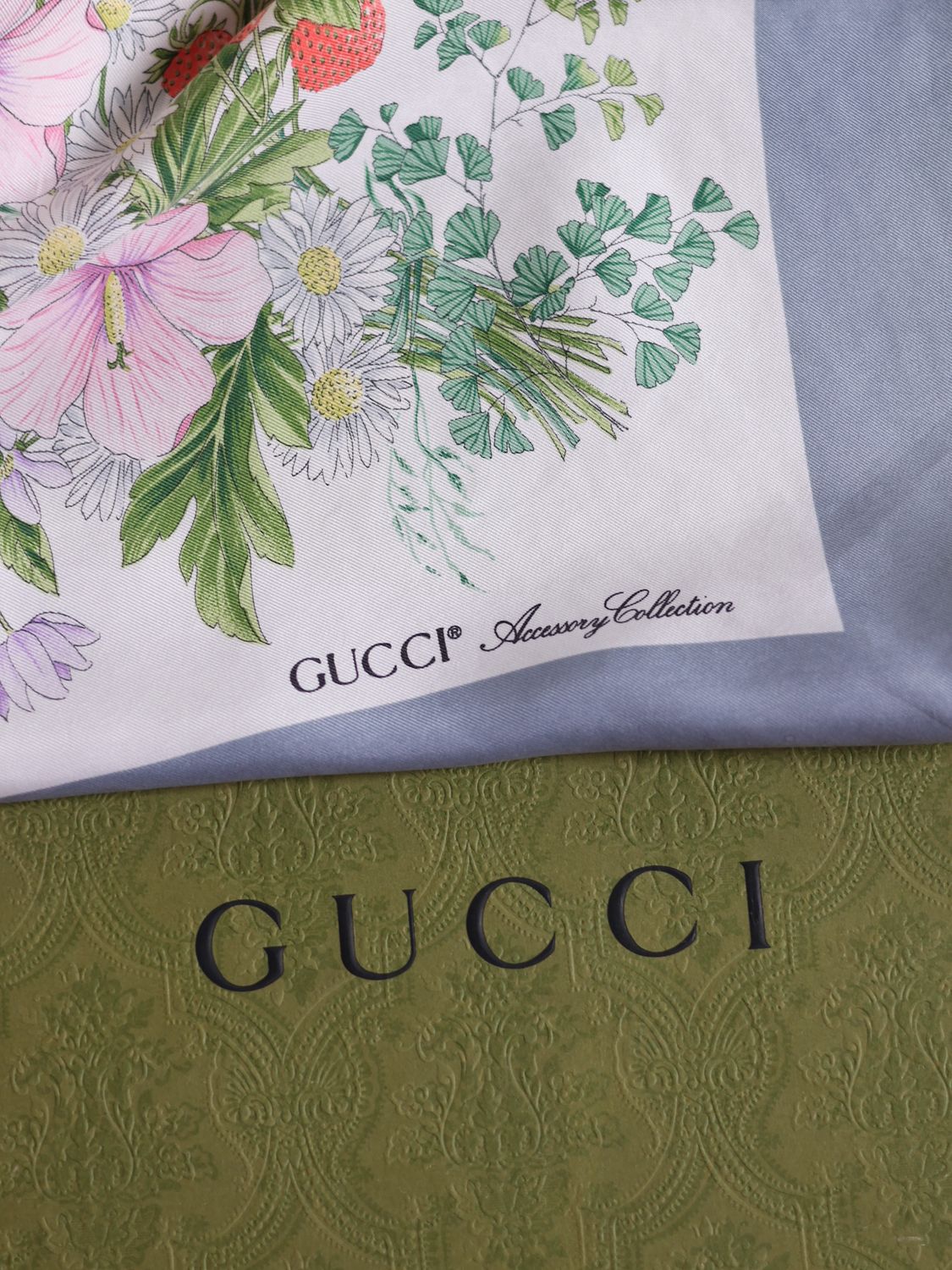 GUCCI FLORA SUMMER SILK SCARF