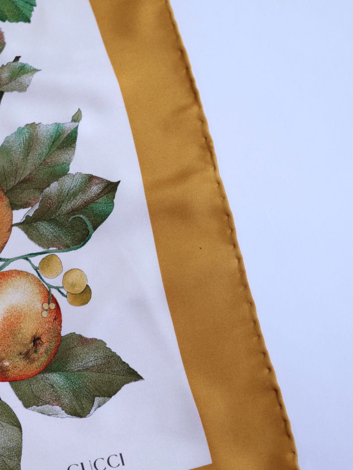 GUCCI FLORA AUTUMN SILK SCARF