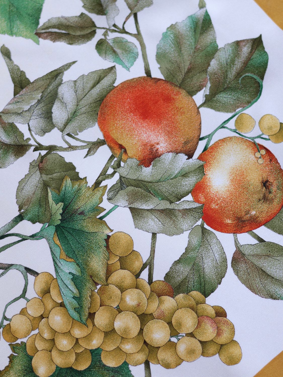 GUCCI FLORA AUTUMN SILK SCARF