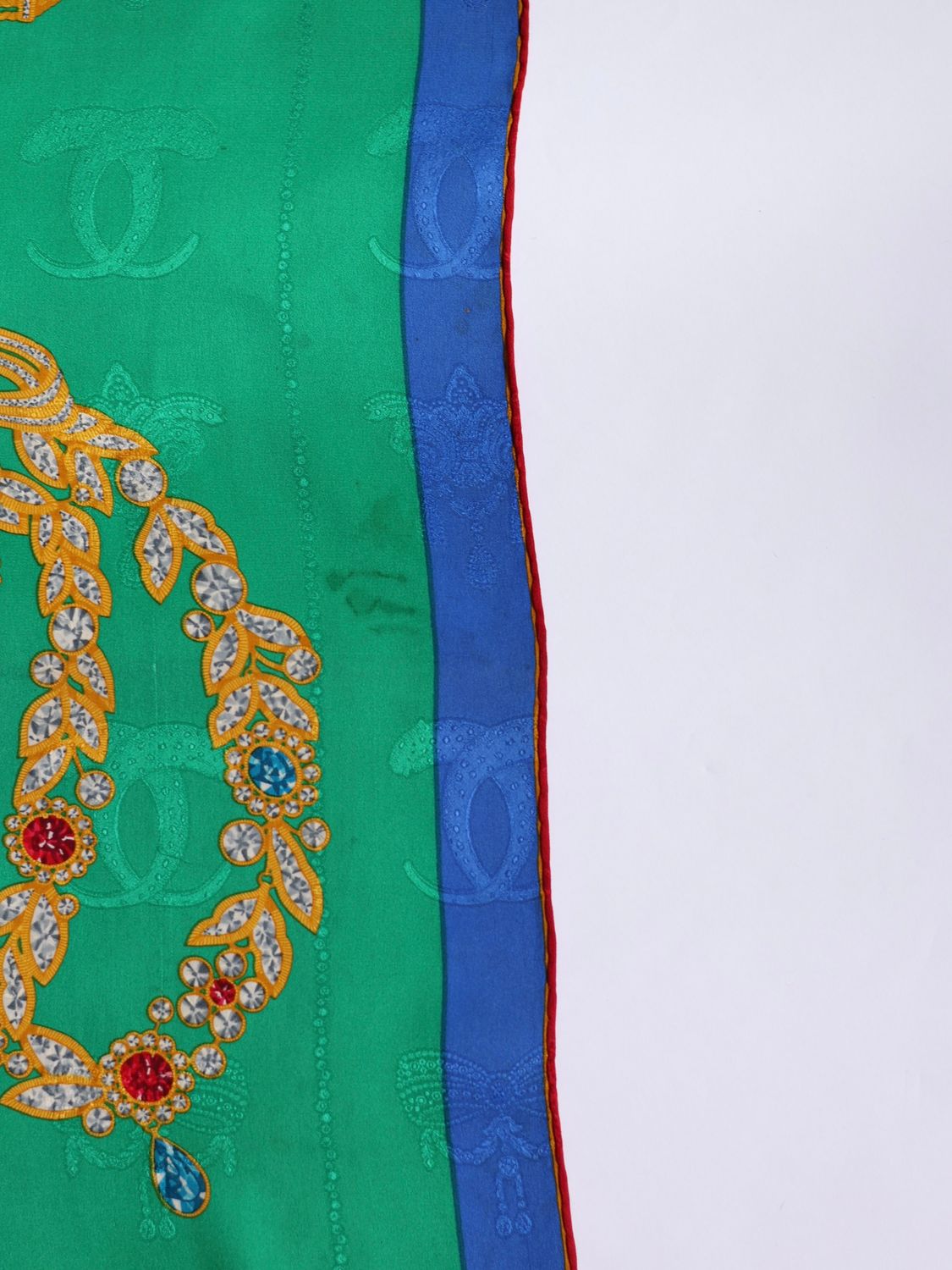 CARTIER EMERALD SCARF