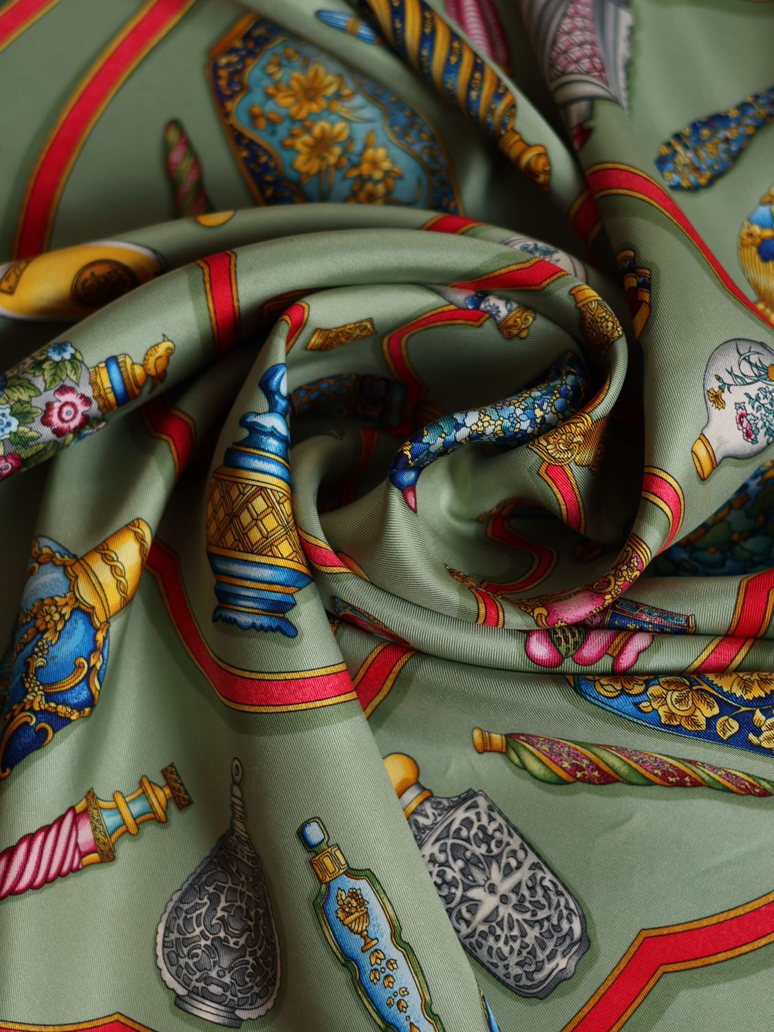 HERMÈS FLACONS SILK SCARF