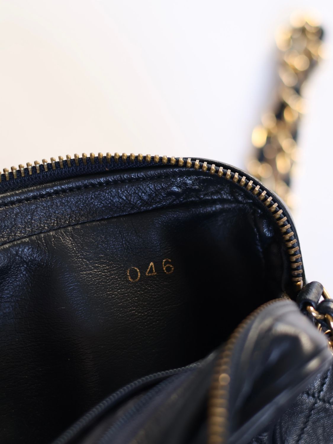 CHANEL CROSSBODY BAG