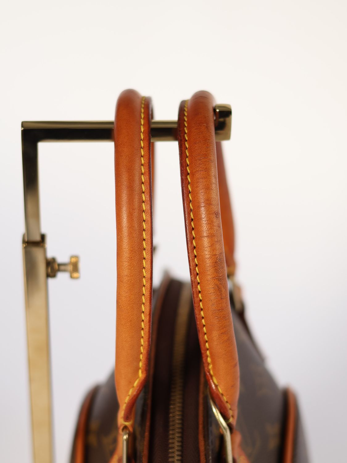 LOUIS VUITTON ELLIPSE BAG