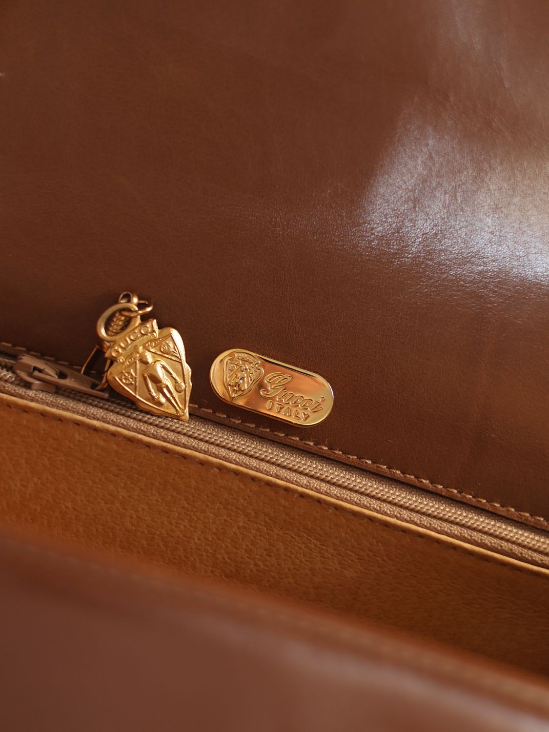 GUCCI ICONIC HANDBAG