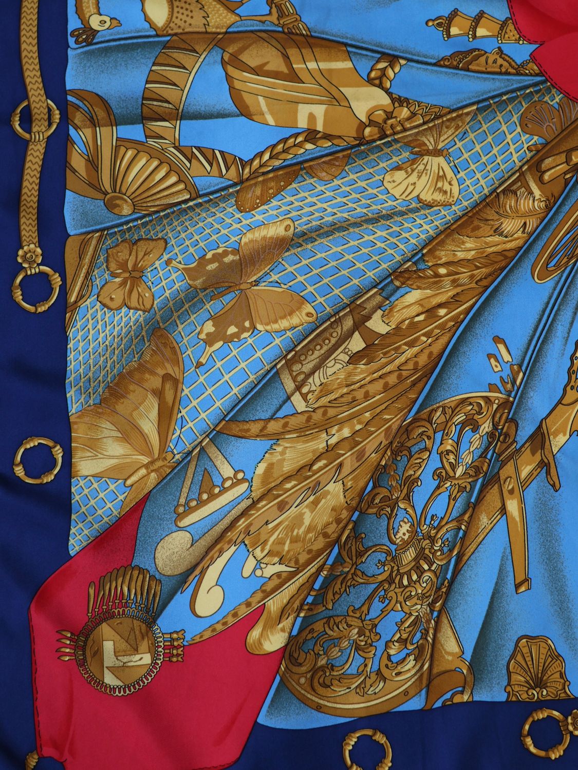 HERMÈS SOLEIL DE SOIE SILK SCARF