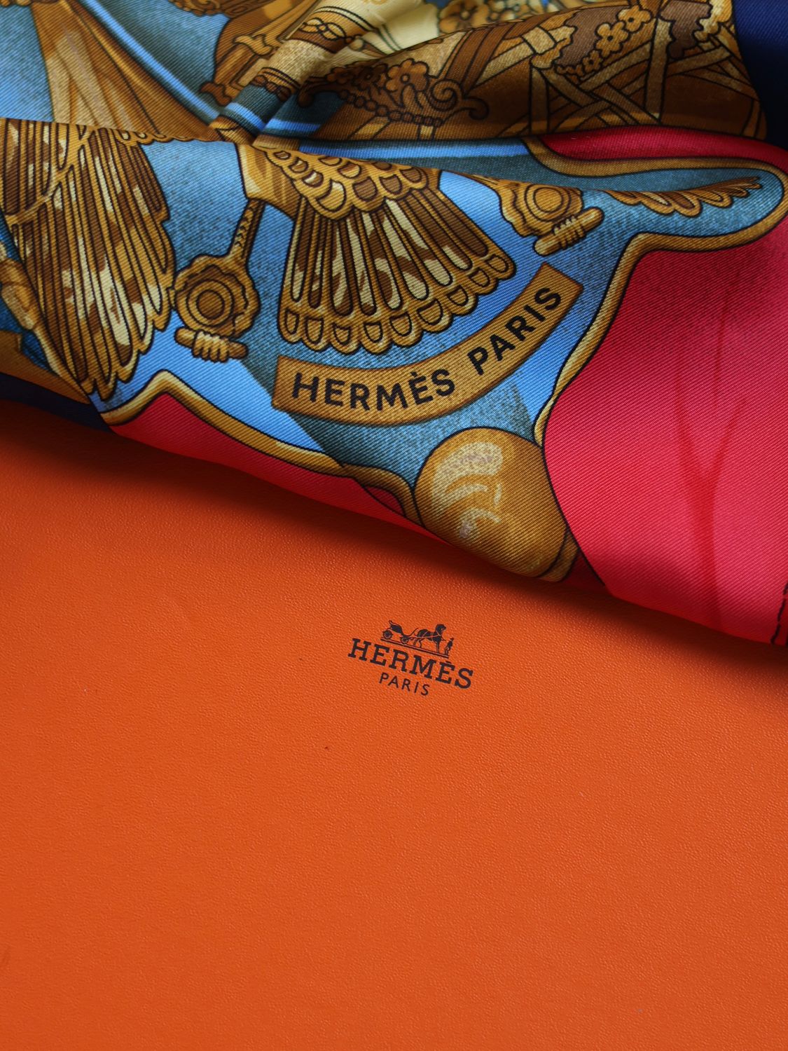 HERMÈS SOLEIL DE SOIE SILK SCARF
