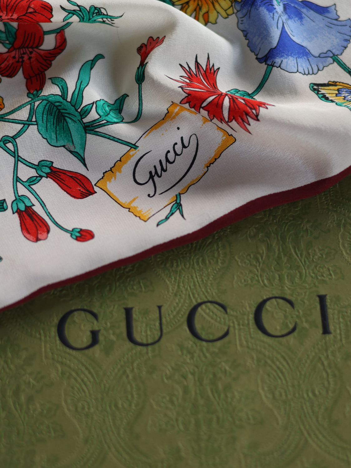 GUCCI FLORA BURGUNDY SILK SCARF