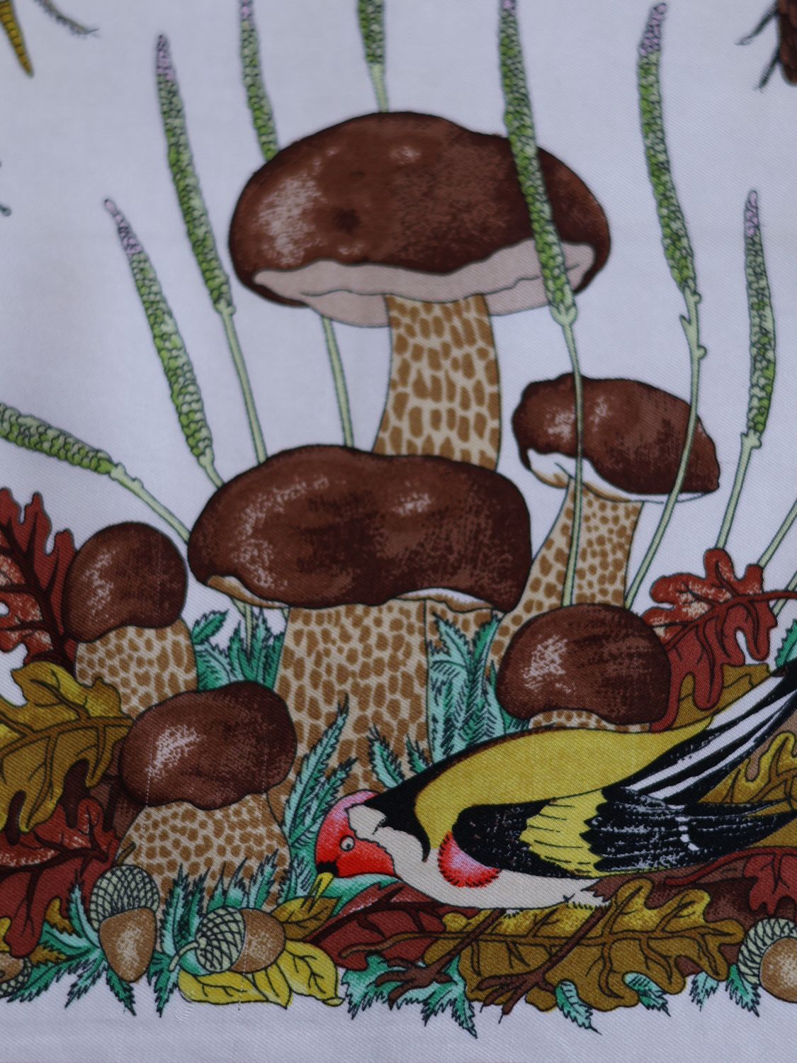 GUCCI FLORA AUTUMN SILK SCARF