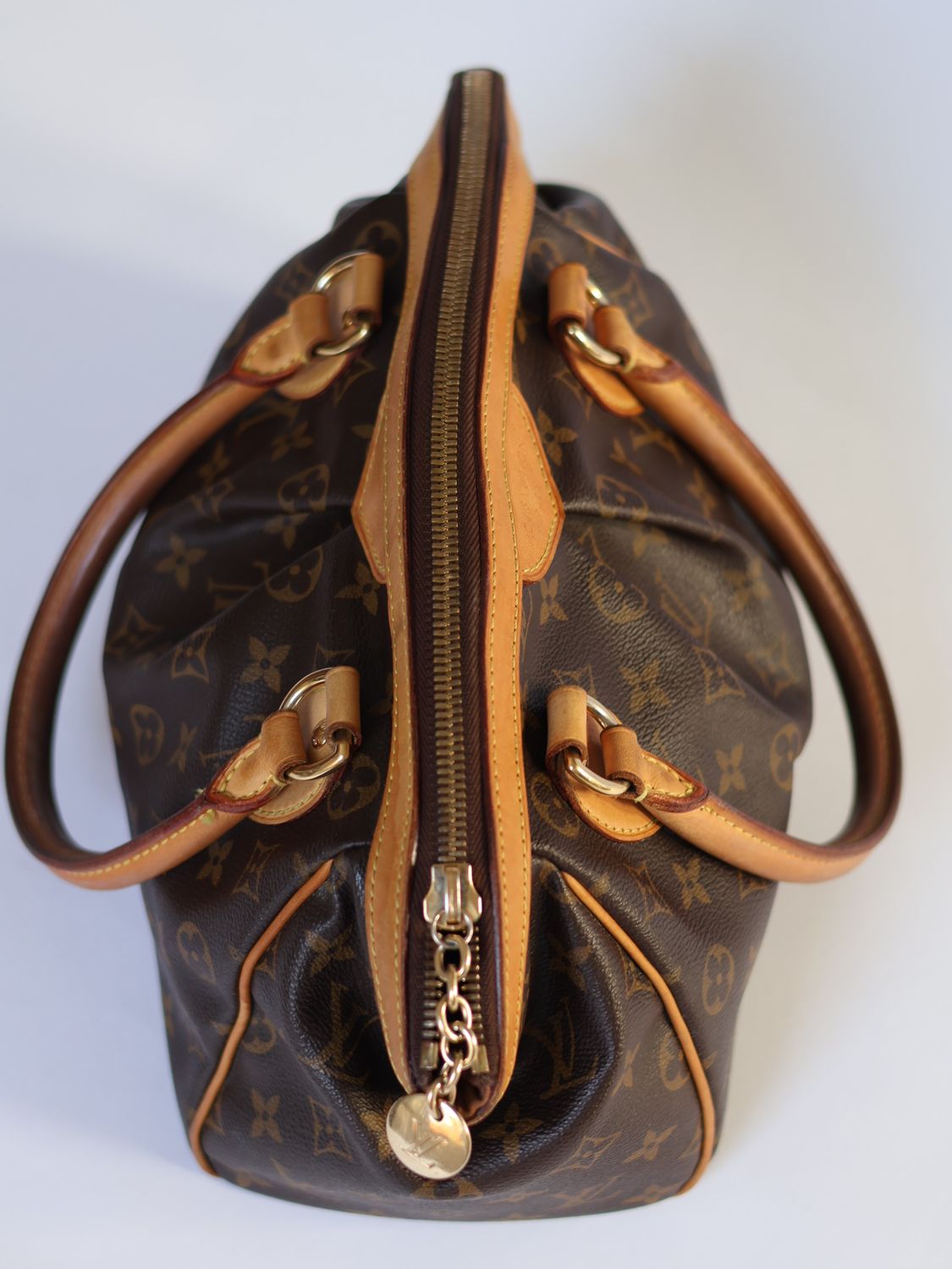 Louis Vuitton Tivoli MM Bag