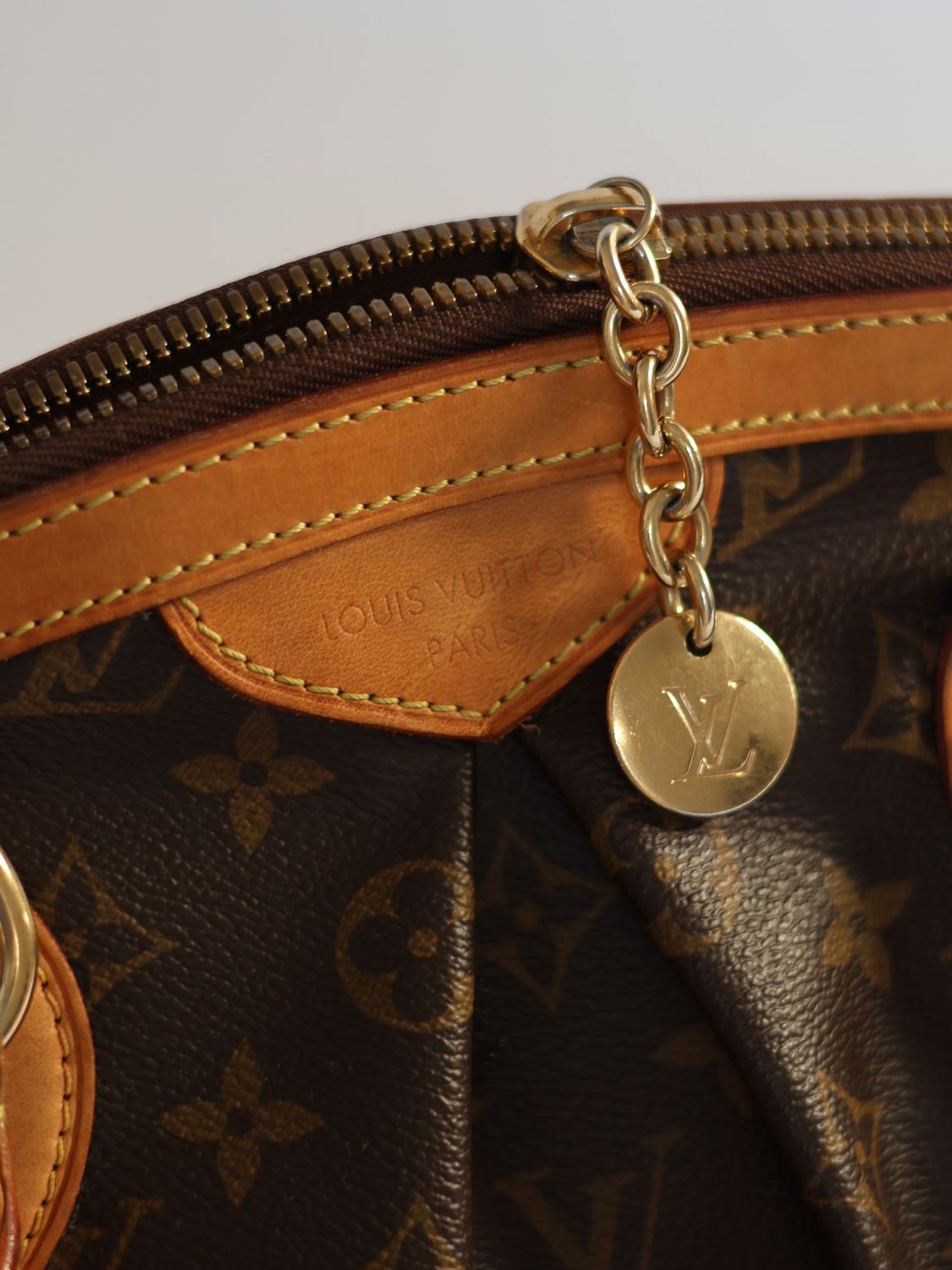 Louis Vuitton Tivoli MM Bag