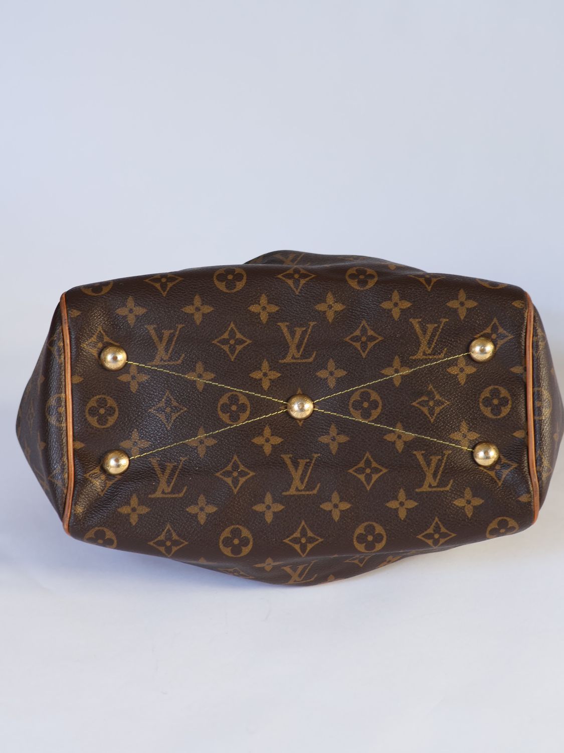 Louis Vuitton Tivoli MM Bag