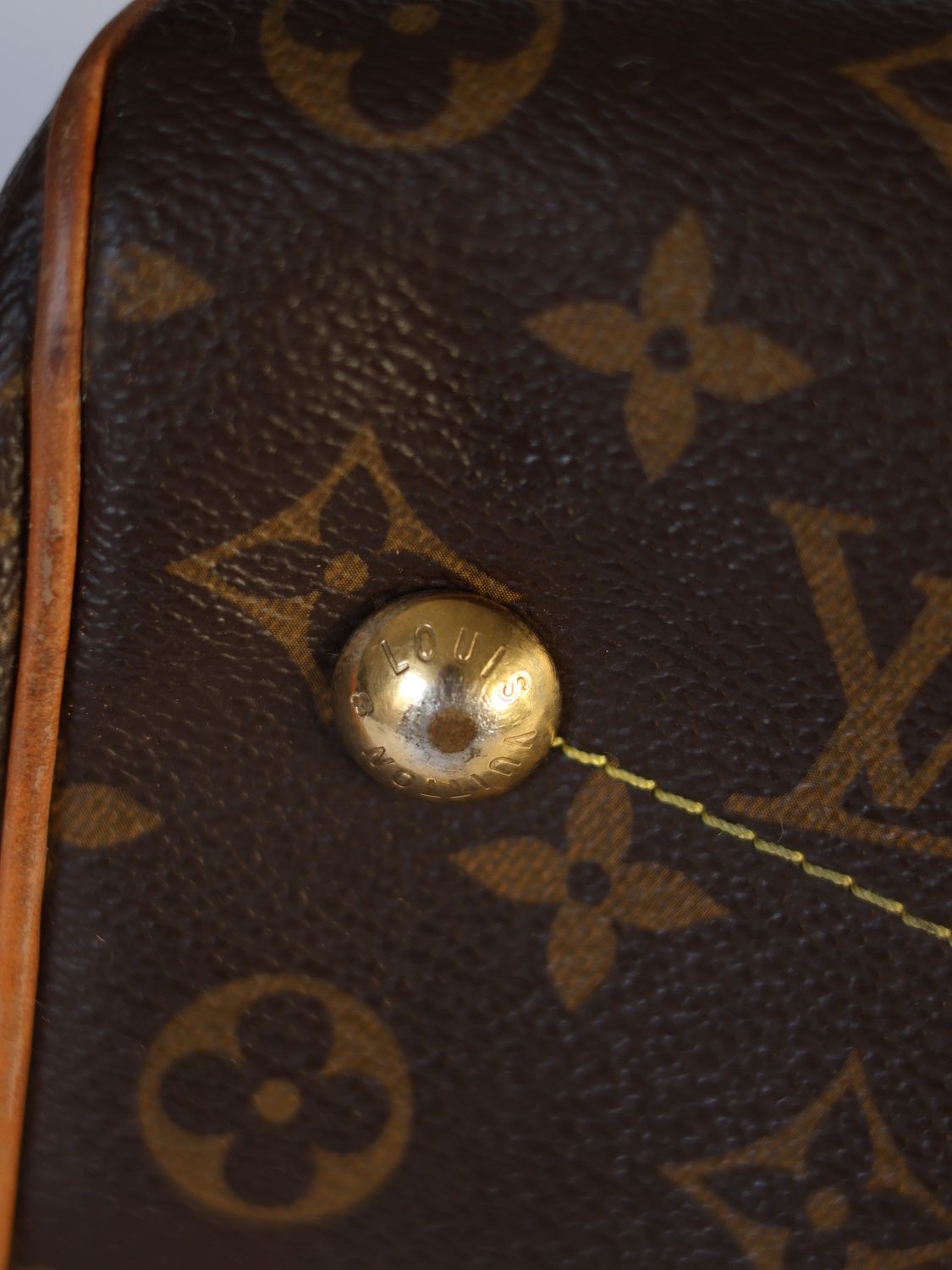 Louis Vuitton Tivoli MM Bag