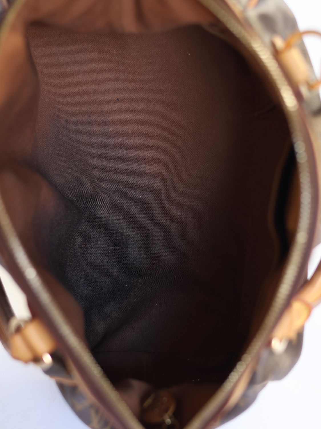 Louis Vuitton Tivoli MM Bag